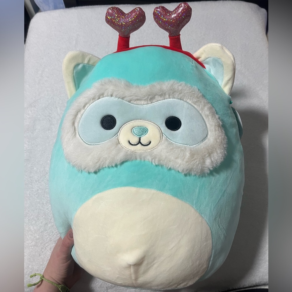 squishmallow Anneli ferret valentine teal 14-16”